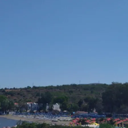 Отель Burcu Sitesi Yaman Кешме